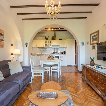 Apartment Villa Paradiso Apartment